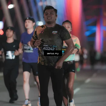 Runner Photo 6243803