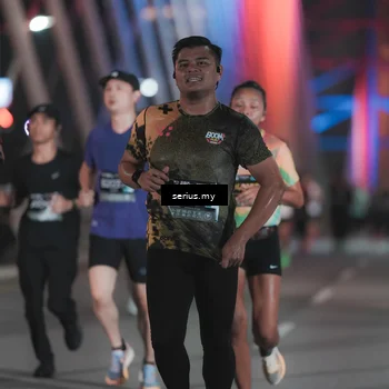 Runner Photo 6243810
