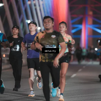 Runner Photo 6243823