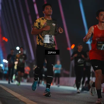 Runner Photo 6243854