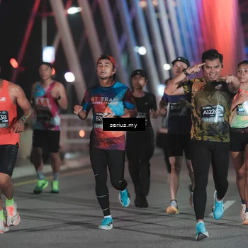 Runner Photo 6243856