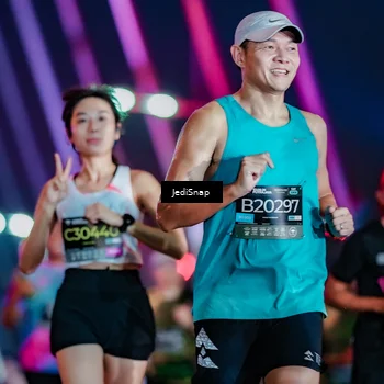 Runner Photo 6243891