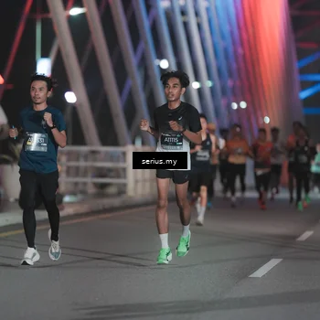 Runner Photo 6243934