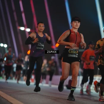 Runner Photo 6243981