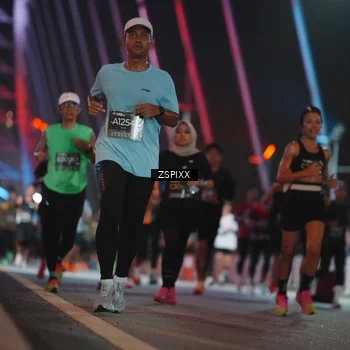Runner Photo 6243993