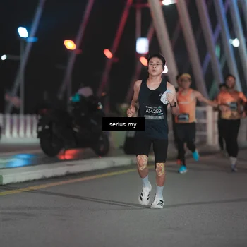 Runner Photo 6244043