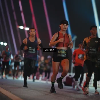 Runner Photo 6244061