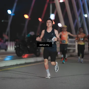 Runner Photo 6244086