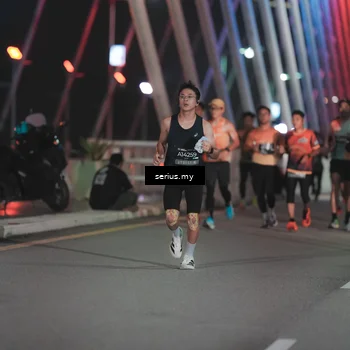 Runner Photo 6244104