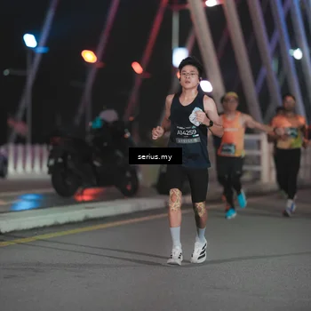 Runner Photo 6244124