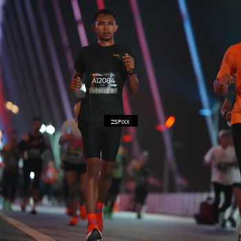Runner Photo 6244143