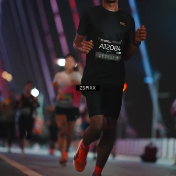 Runner Photo 6244147