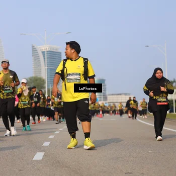 Runner Photo 6244157
