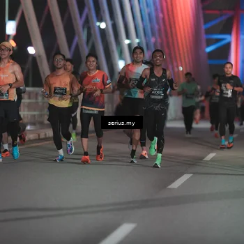 Runner Photo 6244167