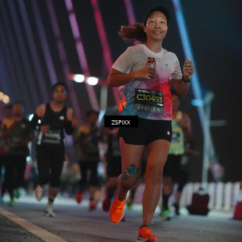Runner Photo 6244173