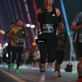Runner Photo 6244221