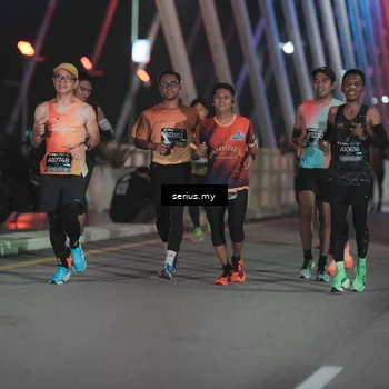 Runner Photo 6244222