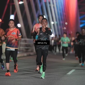 Runner Photo 6244285