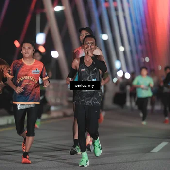 Runner Photo 6244296