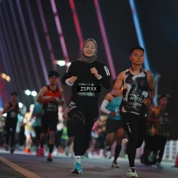 Runner Photo 6244366