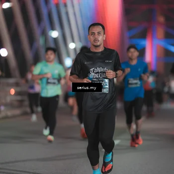 Runner Photo 6244371