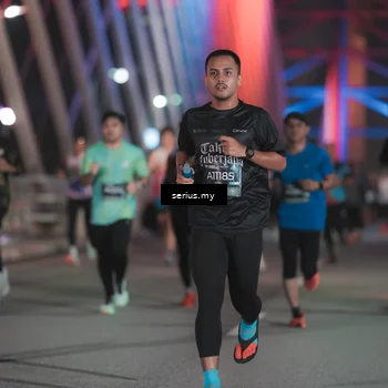 Runner Photo 6244376