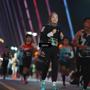 Runner Photo 6244378