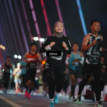 Runner Photo 6244405