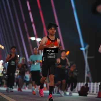 Runner Photo 6244448