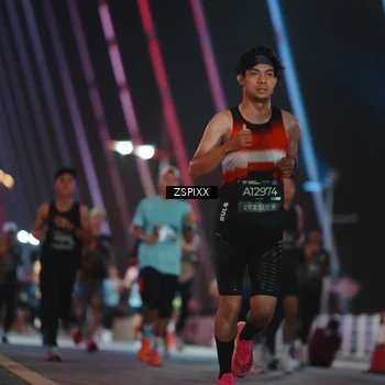 Runner Photo 6244461