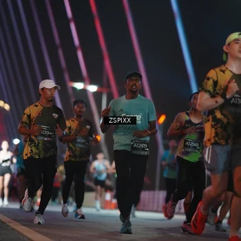 Runner Photo 6244545