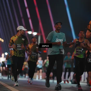 Runner Photo 6244570