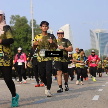 Runner Photo 6244578