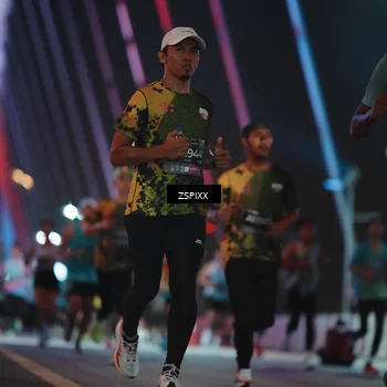 Runner Photo 6244619