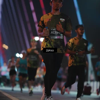Runner Photo 6244645