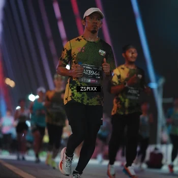 Runner Photo 6244697