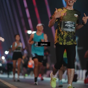 Runner Photo 6244721