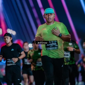 Runner Photo 6244793