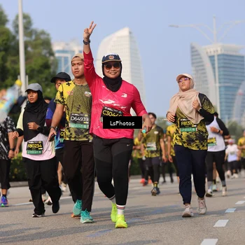 Runner Photo 6244851