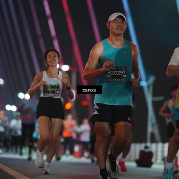 Runner Photo 6244854