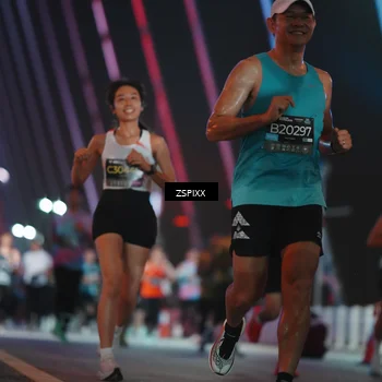 Runner Photo 6244892