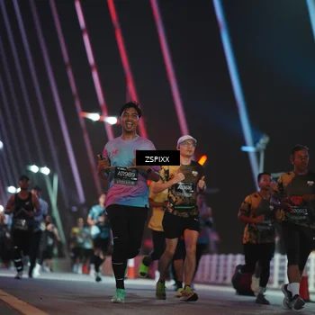 Runner Photo 6244914