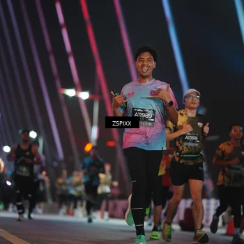 Runner Photo 6244980
