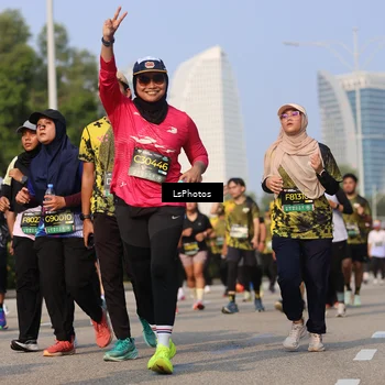 Runner Photo 6244996