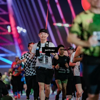 Runner Photo 6245038