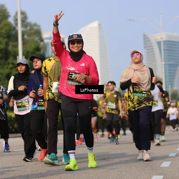 Runner Photo 6245043