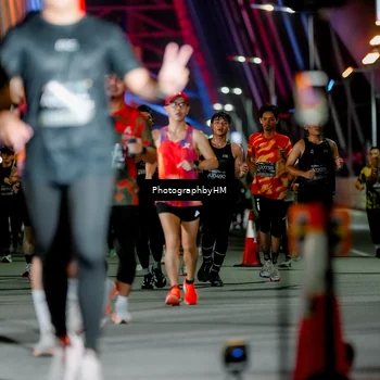 Runner Photo 6245063
