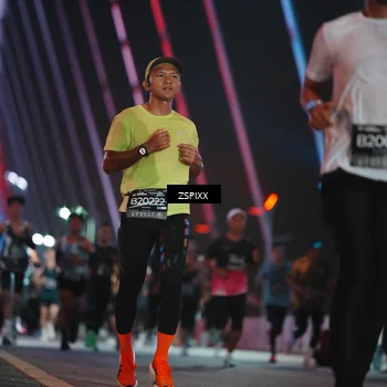 Runner Photo 6245106