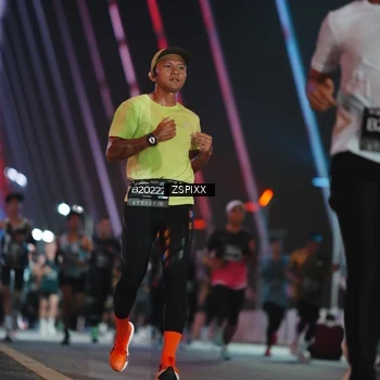Runner Photo 6245110