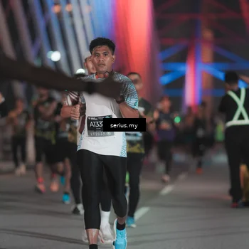 Runner Photo 6245117